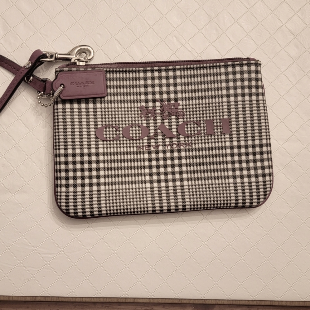Wristlet
